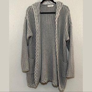 ❌SOLD❌ Grey Chunk Knit Sweater